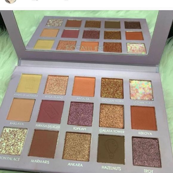 Other - Turkey 15 Color Eyeshadow Palette